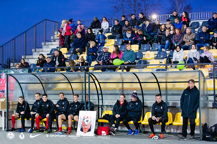 Kaip žaidžia Ignas Kružikas labiausiai domino susirinkusius Širvintų stadione.