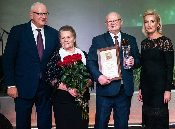 Jonas Pinskus, Genovaitė Stundžienė, Vytautas Stundžia ir Živilė Pinskuvienė.