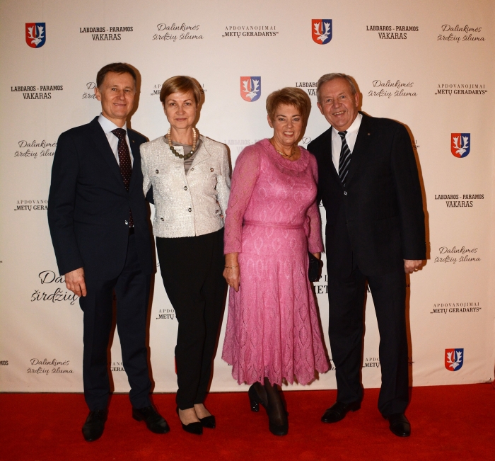 Raimonda ir Arnoldas Jonas Kunigėliai, Vida ir Vytautas Matuliai