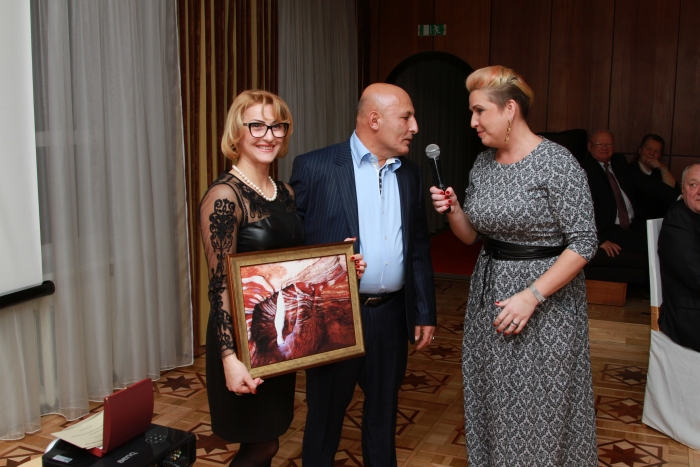 Dosniausias aukciono dalyvis įsigytą J. Lučiūno darbą padovanojo žmonai.