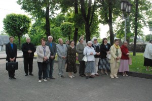 Renginyje dalyvaujantys žmonės pagerbė visus Lietuvos tremtinius ir politinius kalinius.