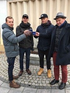Roko operoje dalyvaujantys aktoriai. Mindaugas Papinigis - antras iš kairės.