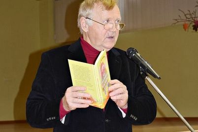 r1_600.jpg