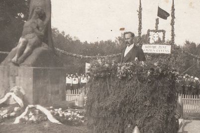 smetona728.jpg
