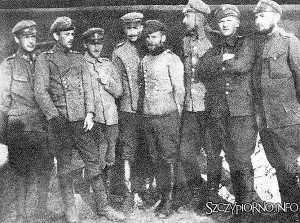 Vokiečių belaisvių stovykloje. Vladislavas - antras iš dešinės. 1917 metai.
