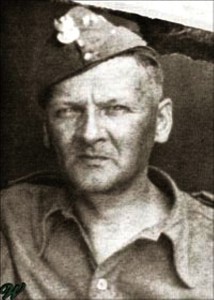 Poetas - Anderso armijos žurnalistas.