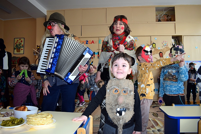 Projektas „Žiema, žiema, bėk iš kiemo“