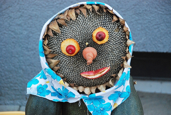 Gal čia Dėdės Derliaus žmona? Gal čia Dėdės Derliaus žmona?