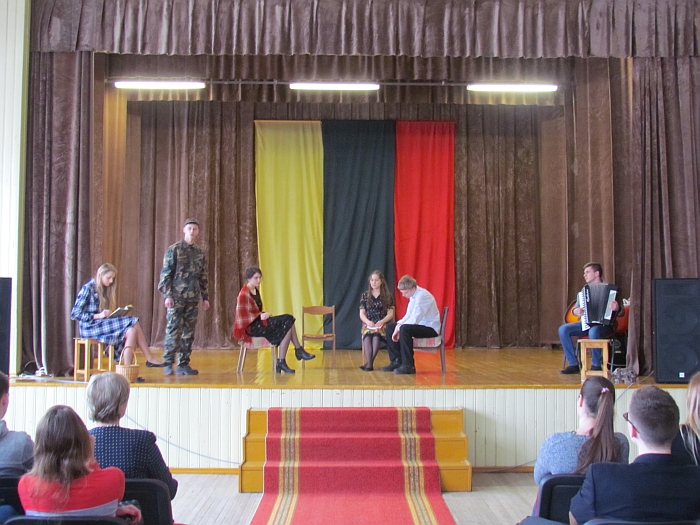 Mini spektaklis „Iš miško brolių gyvenimo“