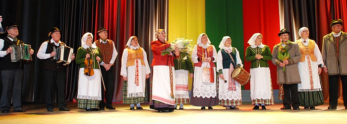 Už reikšmingą etninės kultūros ir tradicijų puoselėjimą, Širvintų krašto kultūros garsinimą Igno Šeiniaus premija įteikta kultūros centro folkloro ansambliui „Gojus“ (vadovė Nijolė Vitkauskaitė). Už reikšmingą etninės kultūros ir tradicijų puoselėjimą, Širvintų krašto kultūros garsinimą Igno Šeiniaus premija įteikta kultūros centro folkloro ansambliui „Gojus“ (vadovė Nijolė Vitkauskaitė).