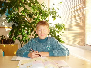 Širvintų „Atžalyno“ progimnazijos penktokas Modestas Gujis – respublikinės matematikos olimpiados III vietos laimėtojas.