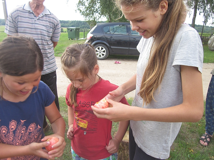 „Žolinės arbatinė“ Juknonių kaime