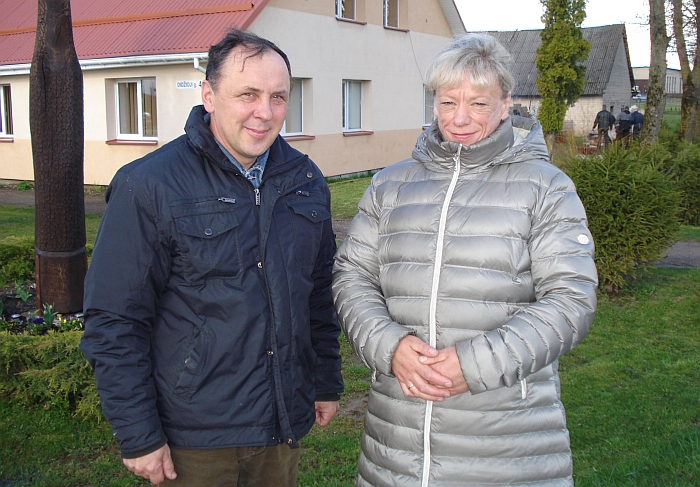 Apdovanoti Loreta ir Antanas Ruseckai, daugiausiai savo tvartuose gyvulių laikantys Anciūnų ūkininkai.