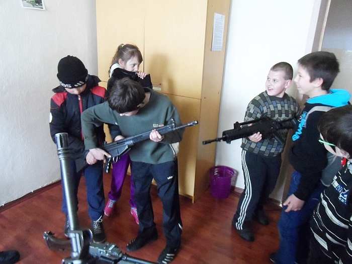 Susitikimas su kariais