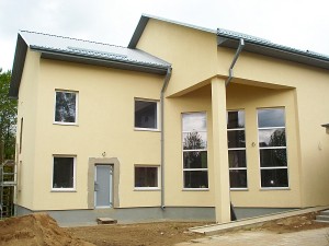 Įgyvendinus ES 2007-2013 m. struktūrinių fondų remiamą projektą, neatpažįstamai pasikeis ne tik senieji kultūros namai, bet ir aplinka šalia jų.