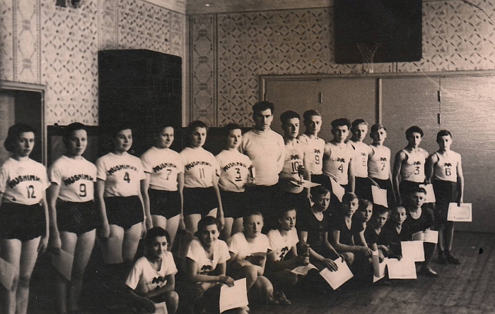 1958 metai. Keturios musninkiečių komandos iš Širvintų parsivežė tris taures. 