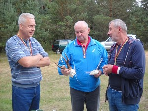 MK „Čiobiškis“ medžiotojai Vitalijus Šulcas, Eugenijus Gataveckas ir Petras Škiudas pasidžiaugė ne tik trofėjais ir pelnytais apdovanojimais, bet ir prisiminė tas sėkmingas akimirkas.