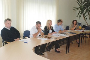 Rajono tarybos opozicijos nuomone, visi rajono žmonės neturėtų mokėti už nesusitvarkančius verslininkus.