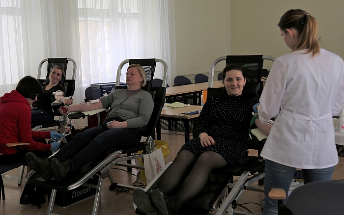 Jau ne primą kartą kraujo donorystės akcijoje dalyvauja mero padėjėja Janina Greiciūnaitė. Jau ne primą kartą kraujo donorystės akcijoje dalyvauja mero padėjėja Janina Greiciūnaitė.