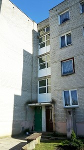 J. Janonio gatvės 9 namo pirmos laiptinės gyventojai, nutarę pakeisti senus laiptinės langus, savo pavyzdžiu turėtų užkrėsti ir kaimynus.