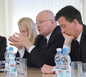 Zenonas Vaigauskas neatmetė, kad per rinkimus gali būti provokacijų, todėl apylinkių pirmininkus ir kampanijos dalyvius ragino nesikarščiuoti.