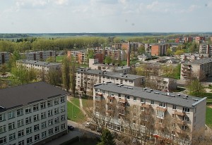 2013 metų gruodžio 31 dieną Širvintų rajono savivaldybėje buvo įregistruota 576,6 tūkst. kv. m gyvenamojo butų fondo, iš jo - 166,3 tūkst. kv. m - Širvintų mieste. 