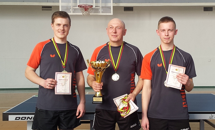 Ž. Ramonas, G, Ušackas, D. Ušackas - II lygos sidabro medalių laimėtojai Ž. Ramonas, G, Ušackas, D. Ušackas - II lygos sidabro medalių laimėtojai