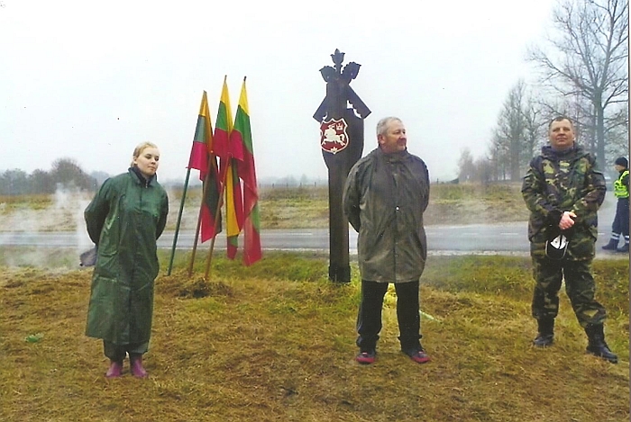 Kariuomenės dienai skirtas renginys (J. Stankevičius pirmas iš dešinės). Kariuomenės dienai skirtas renginys (J. Stankevičius pirmas iš dešinės).