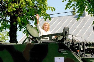 Merė tarsi tanku pervažiavo buvusios valdžios sprendimus...
