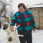 Ūkio valdas rodančią Lionę Kamilevičienę lydėjo kalaitė Aja.