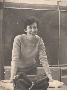 Mokytoja Vida Stakauskaitė pamokoje. 1987-02-18.