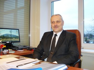 Nacionalinės žemės tarnybos prie Žemės ūkio ministerijos Širvintų skyriaus vedėjas Arvydas Vosylius: „Širvintų rajono savivaldybės teritorijoje šiuo metu yra apie 2680 ha laisvos valstybinės žemės.“ Vidutinė 1 ha žemės ūkio paskirties žemės vertė Širvintų rajone pagal verčių žemėlapius yra 3970 litų.