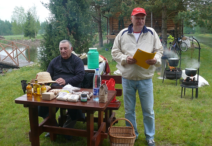 Projekto vadovas Gediminas Žilinskas klausytojams pristato ūkininką Liubomirą Bronislavą Vošterį.