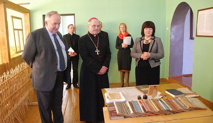  Garbingas svečias lankėsi Bagaslaviškio Igno Šeiniaus pagrindinės mokyklos buities, mokyklos istorijos ir Igno Šeiniaus muziejuose. 