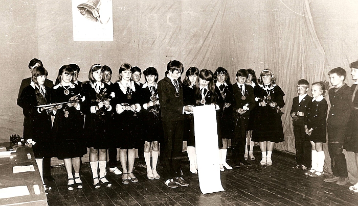 Paskutinio skambučio šventė. 1983 m.