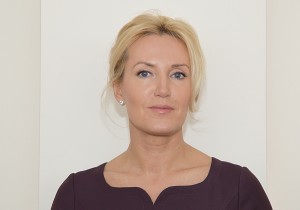 „Iki ko priėjome, kad net pradedam atidavinėti savo rajono žemes...“ - piktinosi opozicijos lyderė Živilė Pinskuvienė.