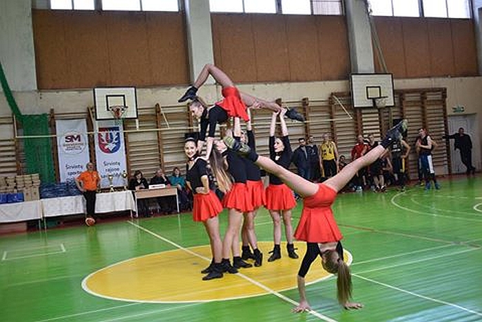 Plastiškais šokių judesiais stebino „Lietuvos ryto“ šokėjos.