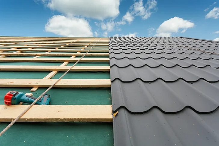Metalinė stogo danga: į ką atkreipti dėmesį ir iš ko susideda kaina?